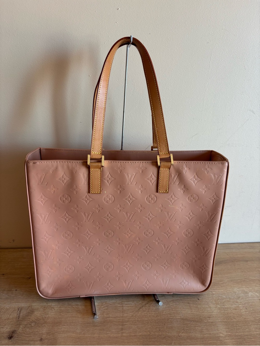 Authentic Louis Vuitton columbus vernis shoulder bag
